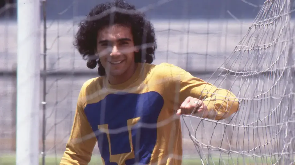 Pumas prepara celebración de 'oro' al Niño de Oro, Hugo Sánchez, a 50 años de su debut