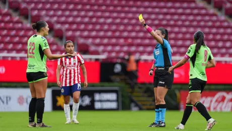 "Alzamos la voz por un arbitraje a la altura" Juárez Femenil presentó queja tras polémico arbitraje ante Chivas