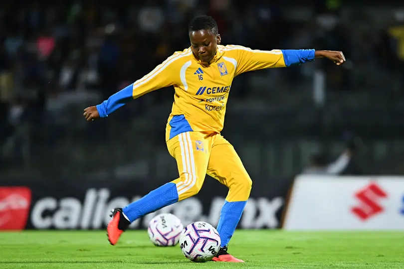 Thembi Kgatlana entrenando con Tigres Femenil previo al encuentro ante Pumas l MEXSPORT