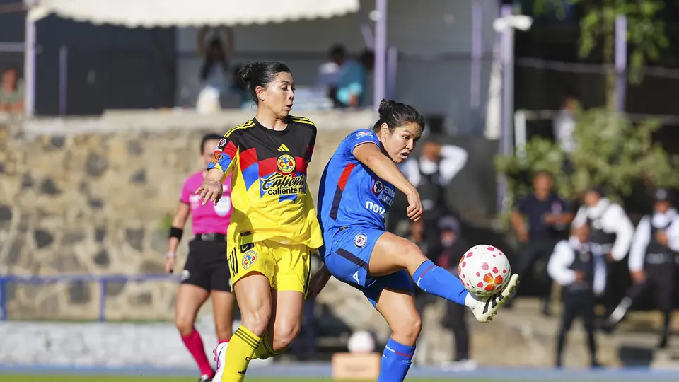 Kiana Palacios y Valeria Valdez en el partido entre Cruz Azul y América en la Jornada 8 del Clausura 2026 | IMAGO 7