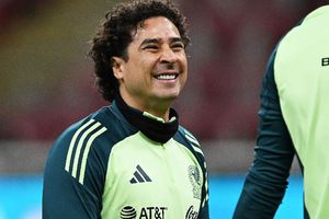Guillermo Ochoa es hoy el titular en la Selección Nacional; aseguró Miguel Herrera
