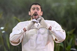 ¿Cuánto dinero cobró Bad Bunny por cantar en el show de medio tiempo del Super Bowl?