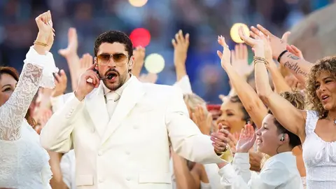 Bad Bunny y su show en el medio tiempo del Super Bowl | AP