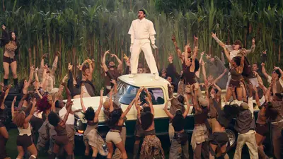 ¡Perreando! Así puso el ritmo, en las gradas, Bad Bunny durante el Half Time del Super Bowl LX