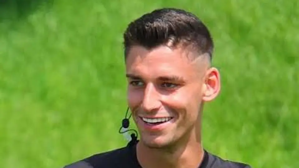Árbitro l X:DawinBundesliga