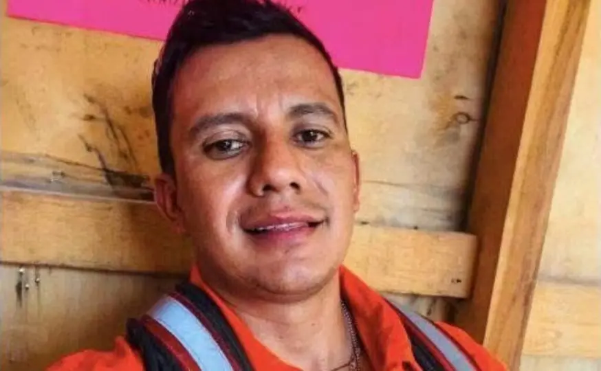 Familiares de los mineros desaparecidos mantienen la espera de información sobre el paradero del resto del grupo./ RS