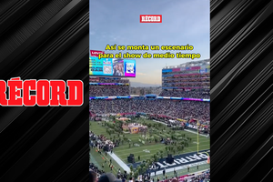 ¡TREMENDA PRODUCCIÓN! Así Fue El Montaje Del Escenario Para El Show De Medio Tiempo De Bad Bunny