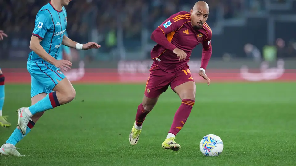 Malen de la Roma ante Cagliari l AP