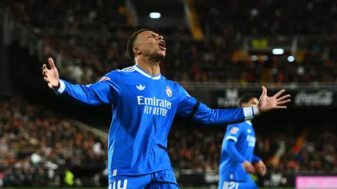"¡Eres un racista de mie...!": Mbappé es captado explotando contra Prestianni