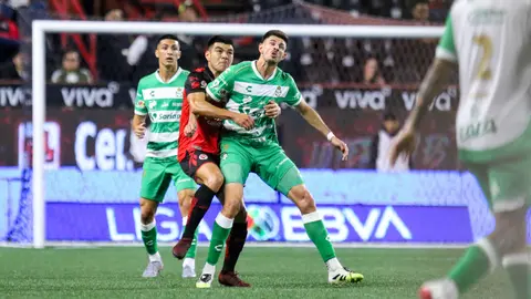Lucas Di Yorio fue uno de los más participativos con Santos | MexSport