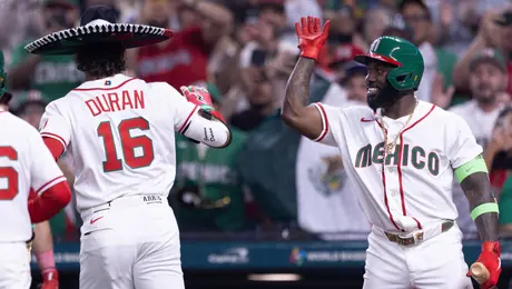 ¡Explota el bat mexicano! Jarren Durán conecta un Home Run ante Brasil