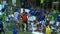 ¡Un auténtico caos! Se desata batalla campal en la Final del Campeonato Mineiro entre Cruzeiro y Atlético Mineiro