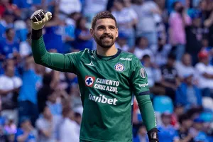 ¿A quién quitas? Andrés Gudiño, portero de Cruz Azul, candidato a ser llamado a Selección Mexicana