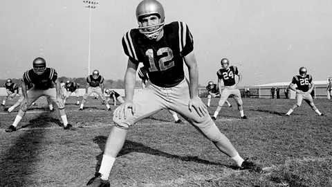 Roger Staubach en la Armada | AP