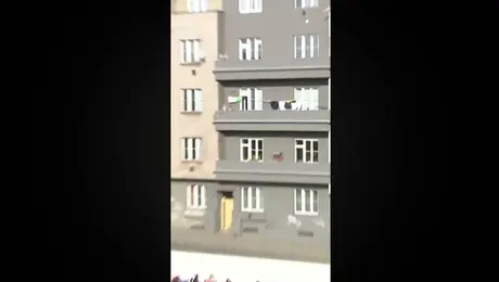 QUÉ MOMENTO: Portero manda el balón ¡HASTA LA RECAMARA!