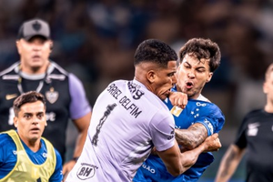 ¡Histórico! Brutal pelea entre Atlético Mineiro y Cruzeiro desató 23 expulsados marcando una cifra récord