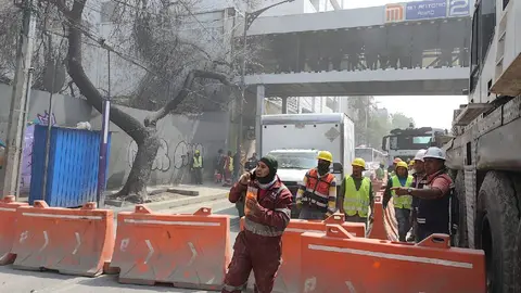 Hasta el momento se reporta que una trabajador fue rescatado y llevado al hospital, pero aún hay tres atrapados/X: @NoticiasImagen