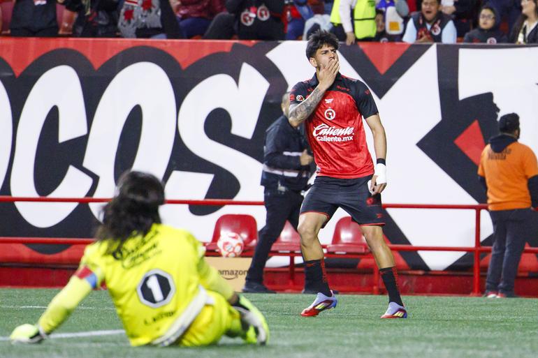 'Chuy' Gómez empató el partido | MexSport