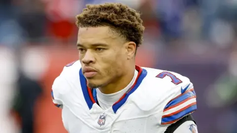 Taron Johnson, nuevo CB de Raiders | AP