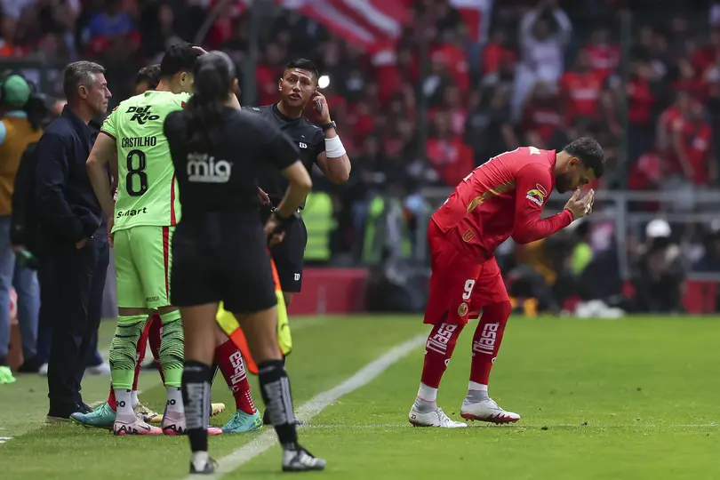 Alexis Vega ingresó de cambio en el partido de Toluca contra FC Juárez | IMAGO 7