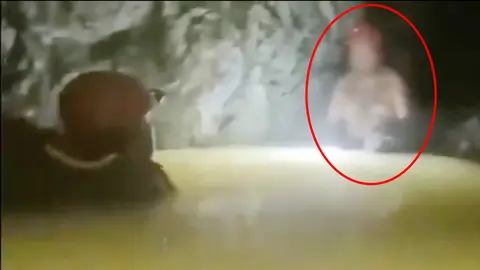 VIDEO: Momento del rescate del minero atrapado 14 días en mina de Sinaloa