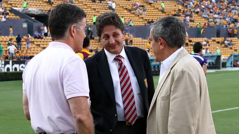 Juan José Frangie hablando con Jorge Vergara, papá l MEXSPORT