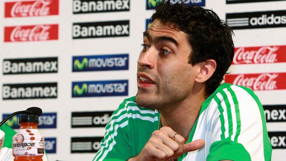 Nery Castillo durante una conferencia de prensa | MEXSPORT