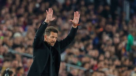 Diego Simeone ganó su primer partido en el Camp Nou | AP