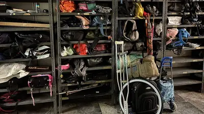 Los objetos más extraños que los usuarios han olvidado en el Metro