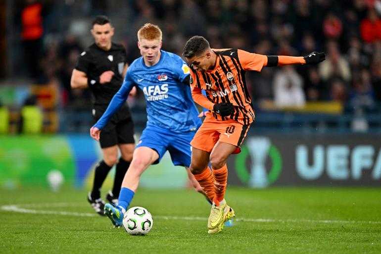 Semifinal de la Conference League entre el Shakhtar y el AZ | x:@ FCShakhtar_eng