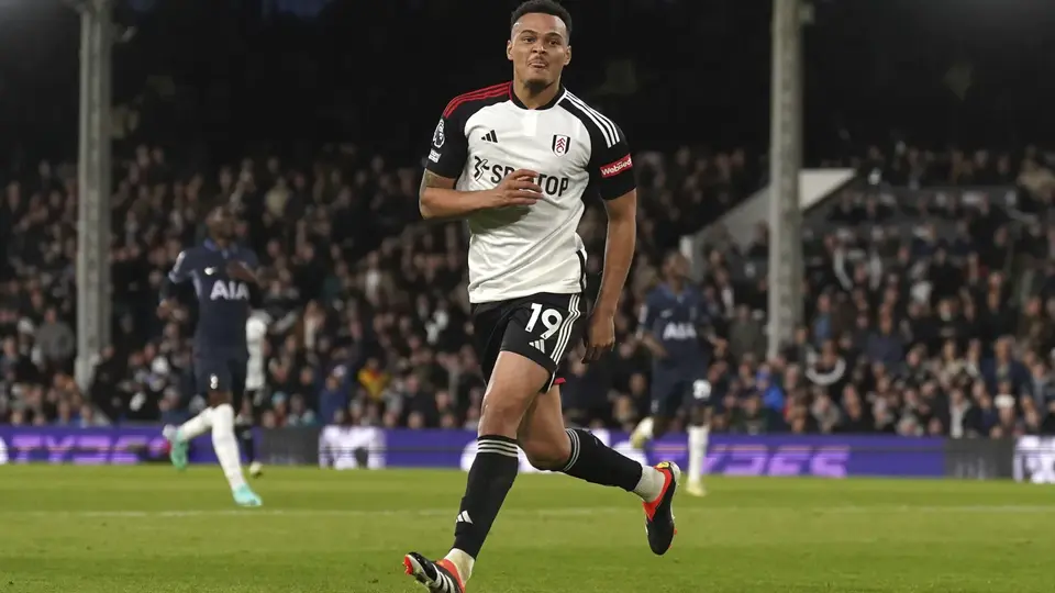 Rodri Muniz tras anotar gol con el Fulham | AP