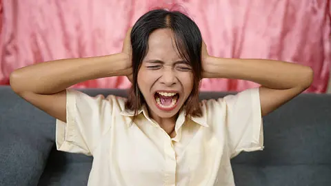 Hacer ruido en exceso ya no solo molesta: puede costarte hasta 35 mil pesos de multa. / iStock