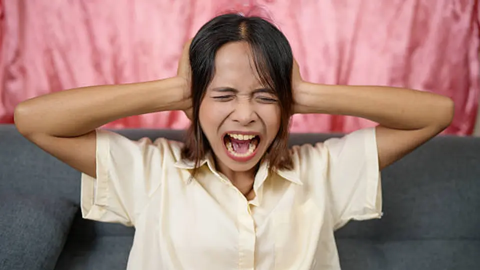 Hacer ruido en exceso ya no solo molesta: puede costarte hasta 35 mil pesos de multa. / iStock