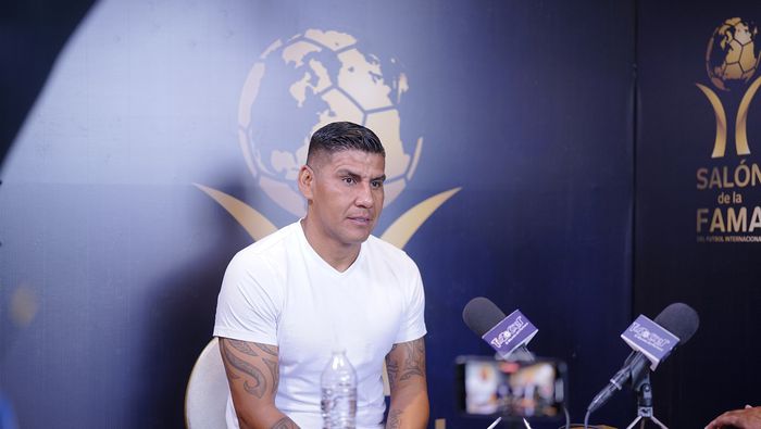 Carlos Salcido, en conferencia de prensa previa a la ceremonia de investidura del Salón de la Fama en 2024 | IMAGO 7