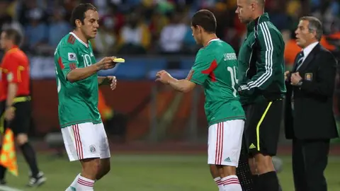 Javier Hernández y Cuauhtémoc Blanco en el mundial de Sudáfrica 2010 | MEXSPORT