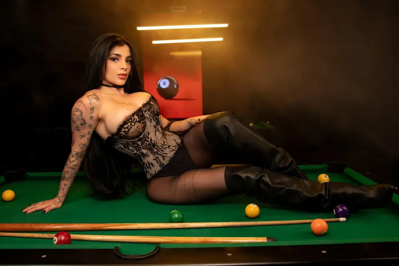 Karely Ruiz está en busca de una asistente personal para que le ayude a verse más bella / IG: @karelyruiz