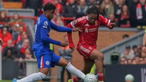 Liverpool y Chelsea dividen puntos en Anfield y complican sus puestos europeos