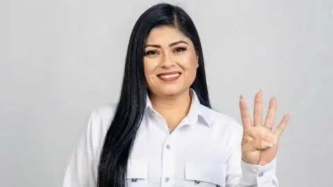 Morena denunció que Delia Hernández y su equipo fueron atacados con bates y fierros durante actividades políticas en San Pedro, Coahuila. / @dipdeliahdz