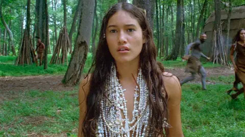 El director James Cameron enfrenta una demanda presentada por la actriz Q’orianka Kilcher / Especial