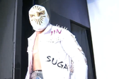 Místico protagoniza momento emotivo con BTS en la Arena México