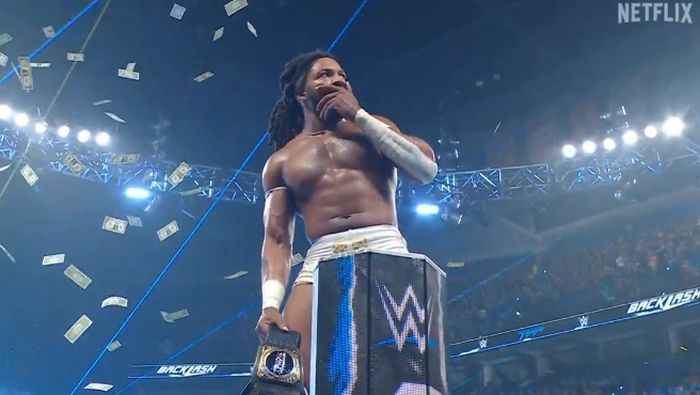 Trick Williams reteniendo su Campeonato de los Estados Unidos ante Sami Zayn | CAPTURA DE WWE