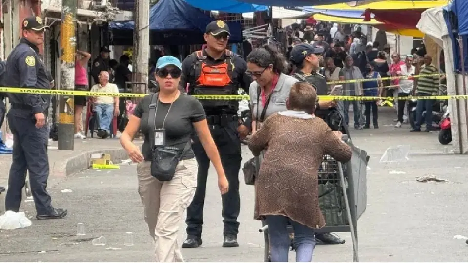 Los primeros reportes indican que el ataque fue directo contra un grupo que se encontraba en la calle / Especial