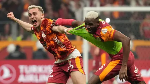 Galatasary tras derrotar al Antalyaspor en la Superlig de Turquía | AP