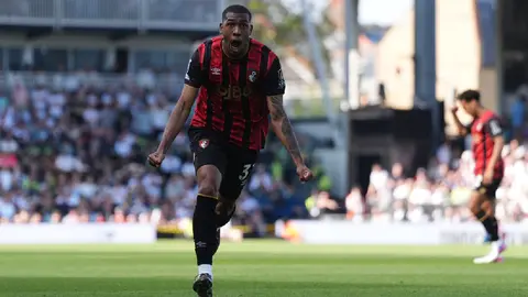 Bournemouth derrota a Fulham en Craven Cottage; Raúl Jiménez no fue convocado