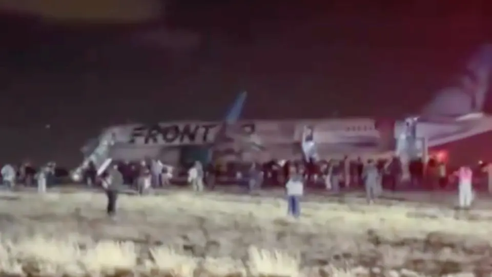 Los pasajeros fueron evacuados tras el accidente y llevados a otro vuelo / Redes Sociales