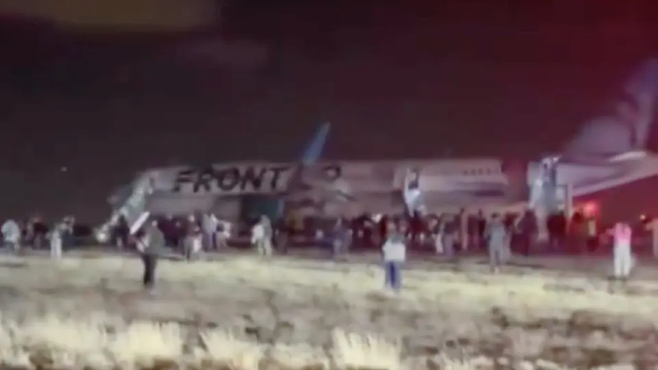 Los pasajeros fueron evacuados tras el accidente y llevados a otro vuelo / Redes Sociales
