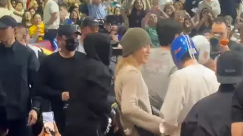 Integrantes de BTS vieron las luchas enmascarados l CAPTURA