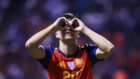 Pedri, jugador de España y el Barcelona | MEXSPORT