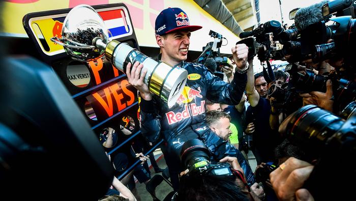 Max Verstappen en celebración en el Gran Premio de España 2016, su primera victoria en F1 | RED BULL