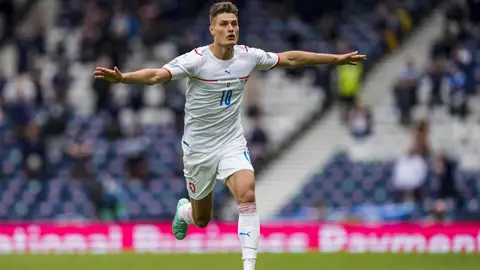 Patrik Schick festeja gol con Chequia | AP